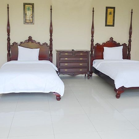 Saffron Suites Syariah Giacarta Esterno foto