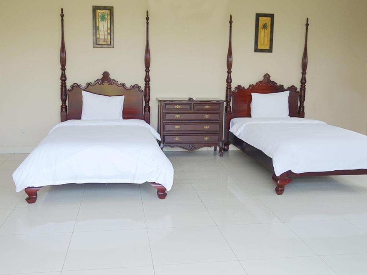 Saffron Suites Syariah Giacarta Esterno foto