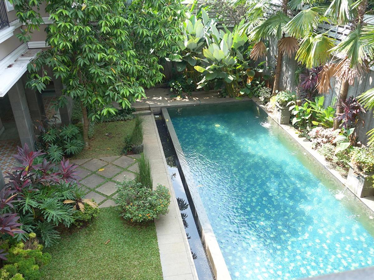 Saffron Suites Syariah Giacarta Esterno foto
