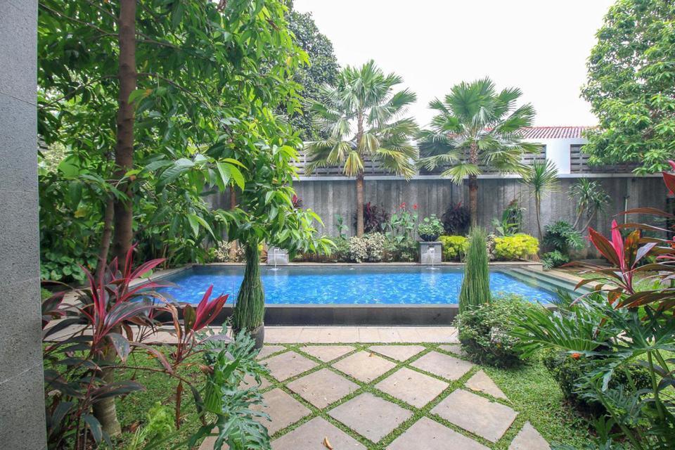 Saffron Suites Syariah Giacarta Esterno foto
